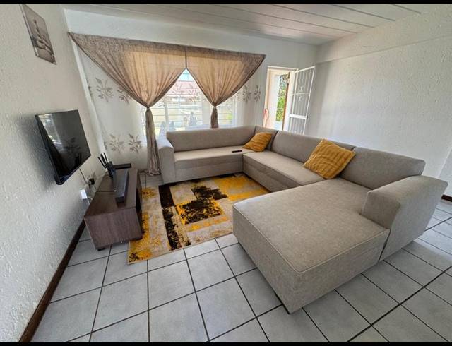 2 BEDROOM TOWNHOUSE FOR SALE IN GLEN MARAIS